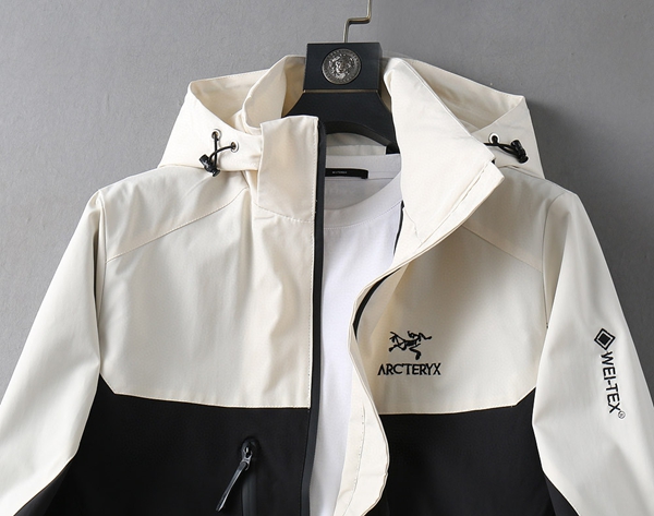 ブランドジャケット側面デザイン